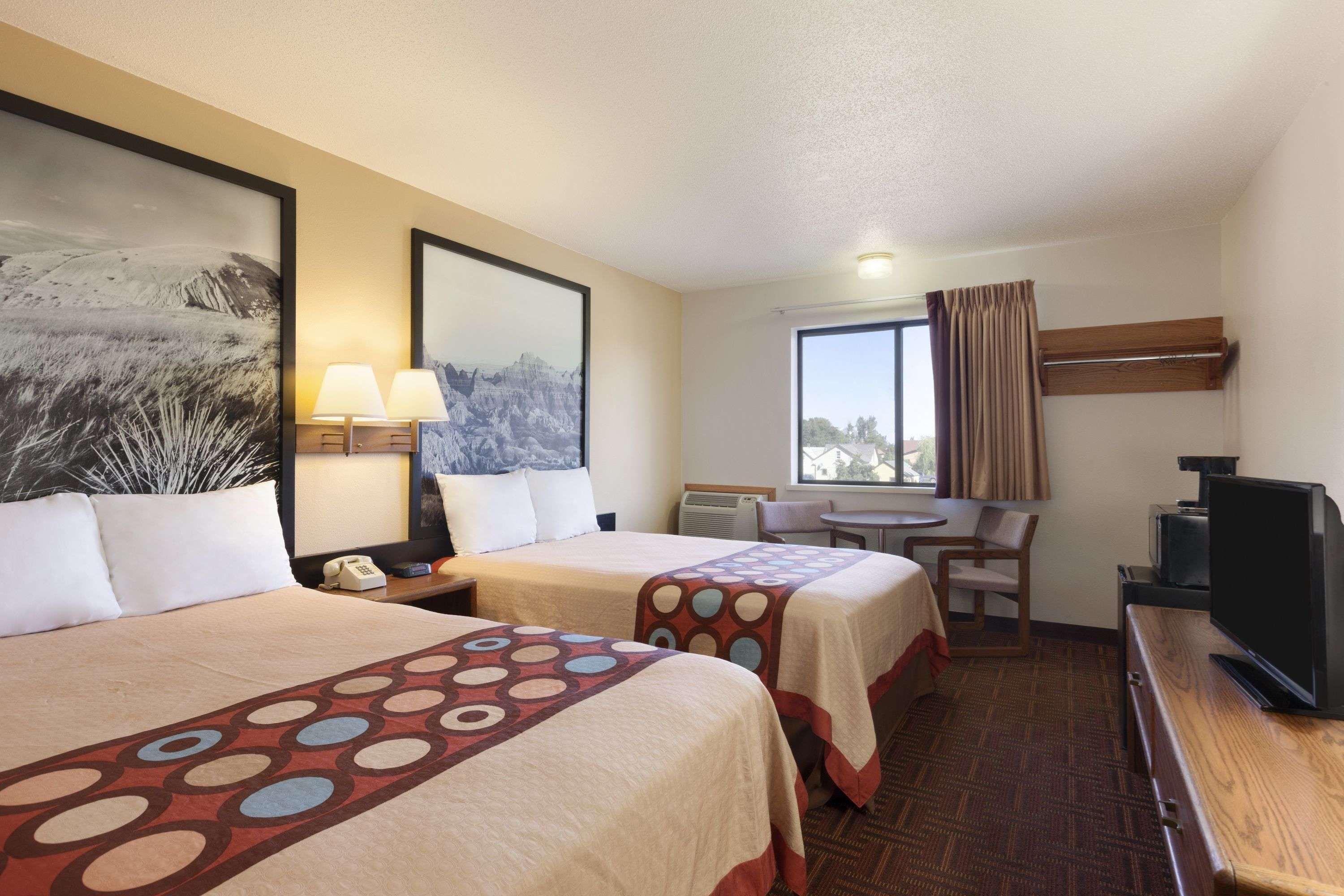 Super 8 By Wyndham Wall Exterior photo