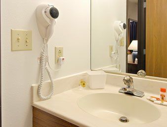 Super 8 By Wyndham Wall Room photo